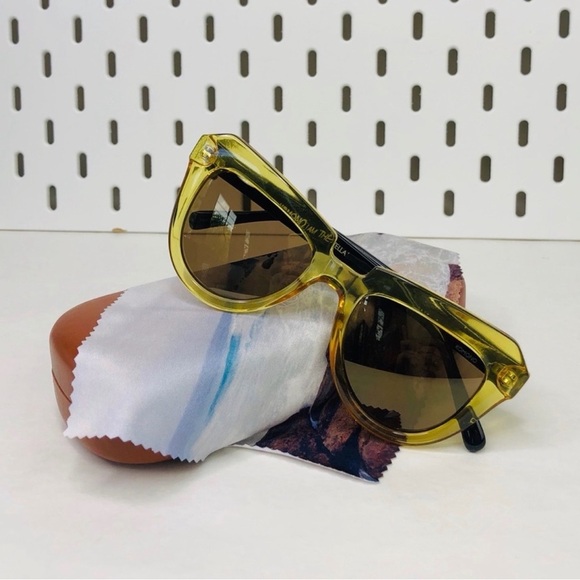 Komono Stella Sunglasses NEW Cat Eye black yellow UV400 main image 4